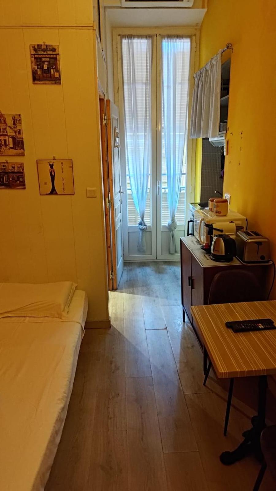 Little In Rue Biscarra Apartment *
